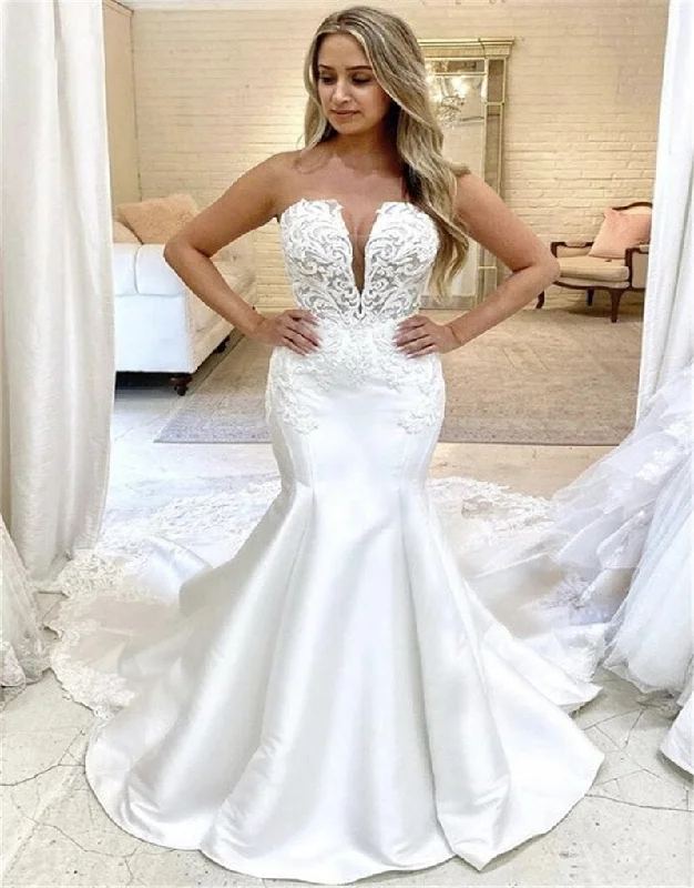 Exquisite Strapless Lace Satin Wedding Dresses Sheath Bridal Gowns With Chapel Train Simple Wedding Dress