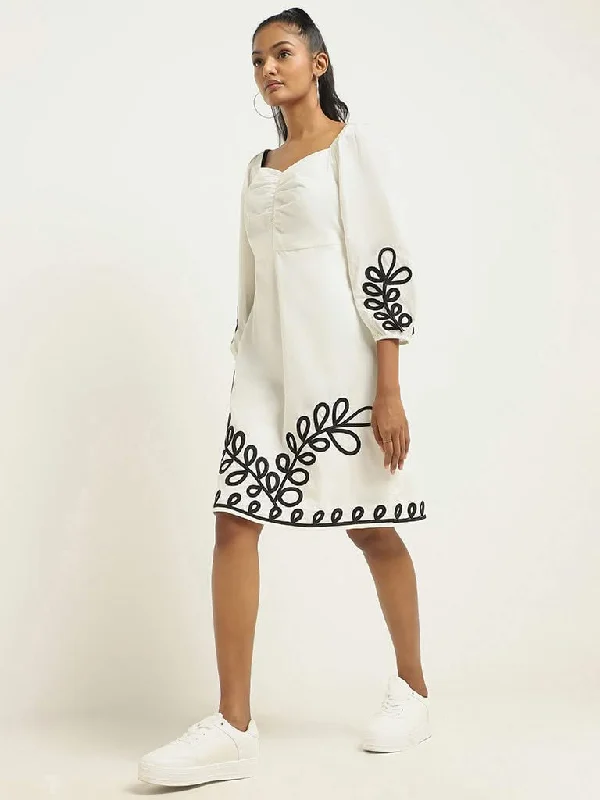 LOV White Embroidered Cotton Dress Tiered unclassified dresses