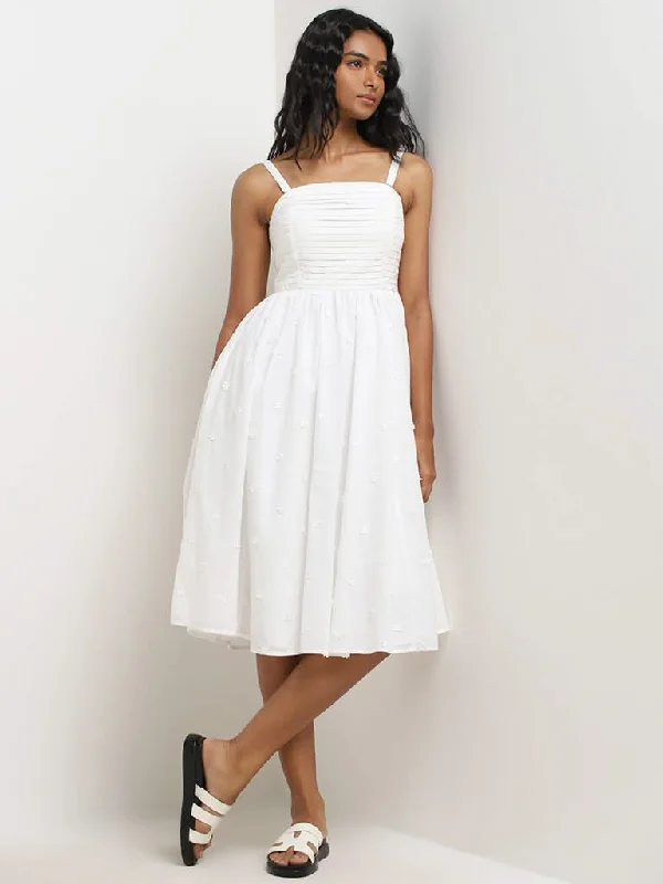 LOV White Pleated Cotton A-Line Dress Petite unclassified dresses