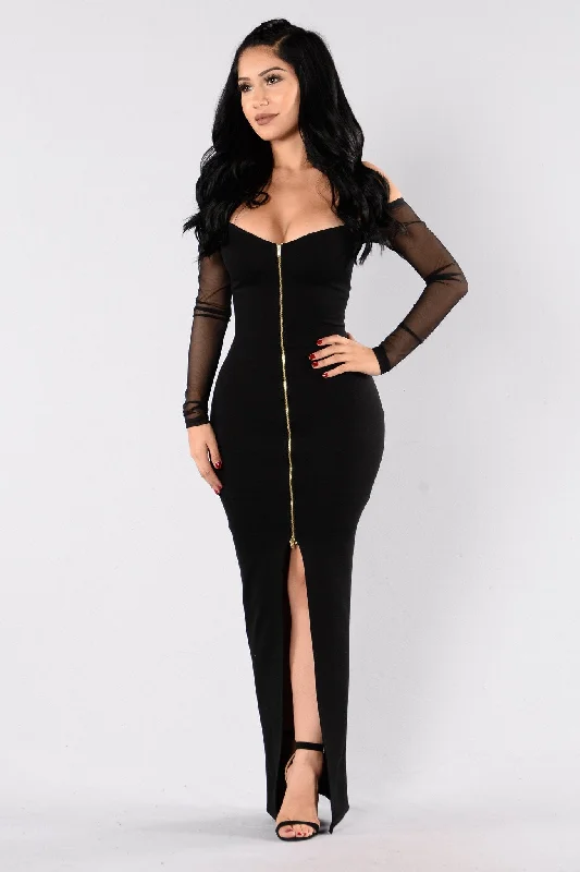 Morticia Dress - Black Velvet unclassified dresses