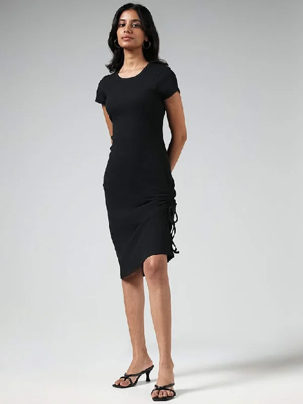 Nuon Solid Black Cotton Blend Scrunch Dress Sexy unclassified dresses