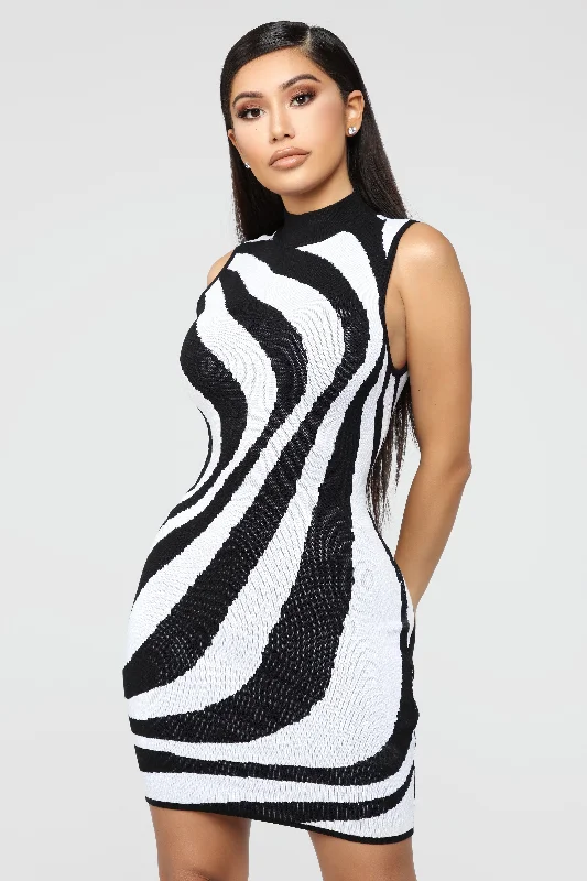 Wild Imagination Zebra Dress - Black/White Off-shoulder unclassified dresses