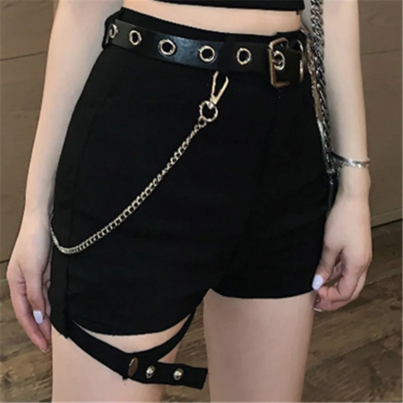 shorts + waist chain