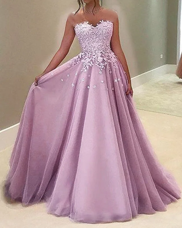 Tulle Sweetheart Prom Dresses Lace Appliques Elegant Tiered Lace Gown