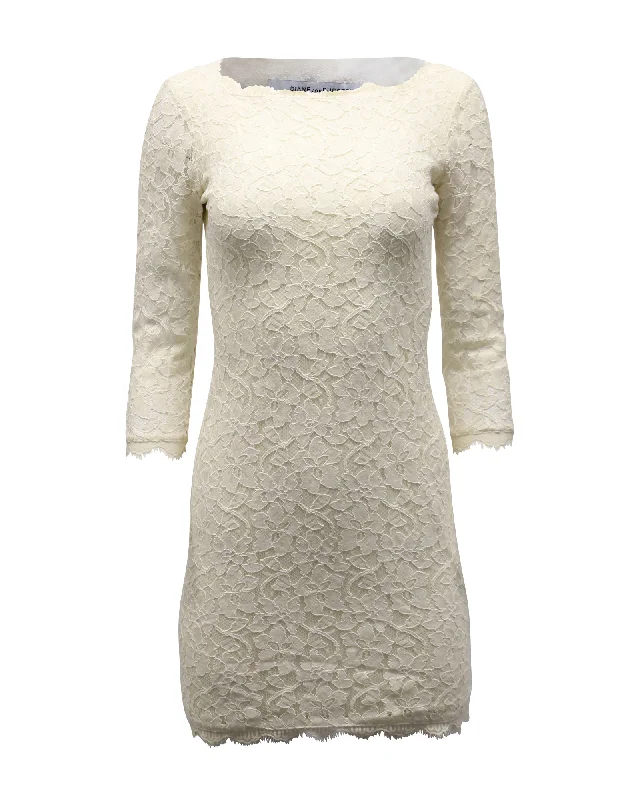 Diane Von Furstenberg Lace Bodycon Dress in Cream Rayon Strappy Bodycon Dress